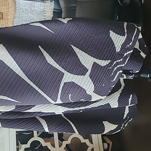 **HP** ISSEY MIYAKE Cape Dress - Picture 14 of 17